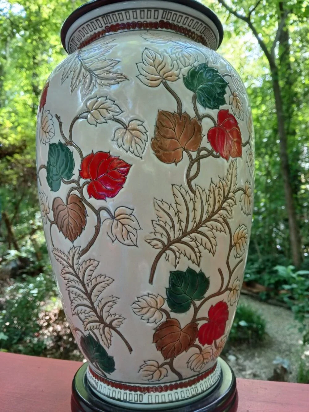 Hand Painted Oriental Style Ceramic Lamp / Liefs